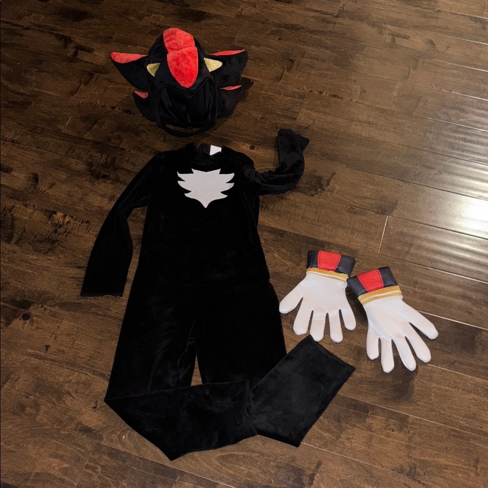 Official Sonic 3 Movie Shadow Deluxe Costume - Picture 8 of 16